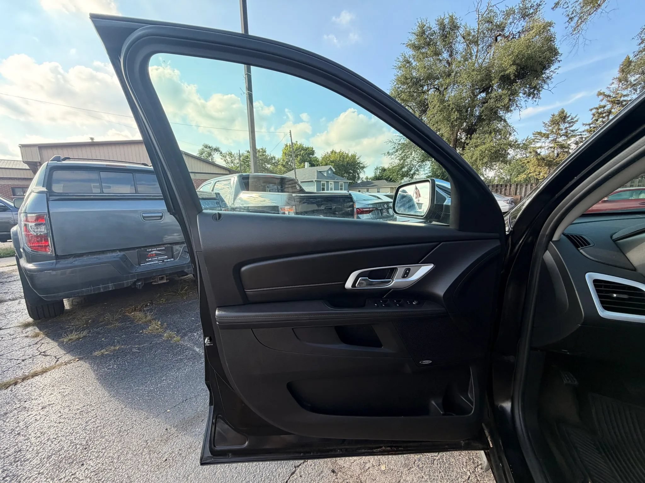 Used 2017 GMC Terrain SLE w/ Chrome Edition AWD/4WD image 11
