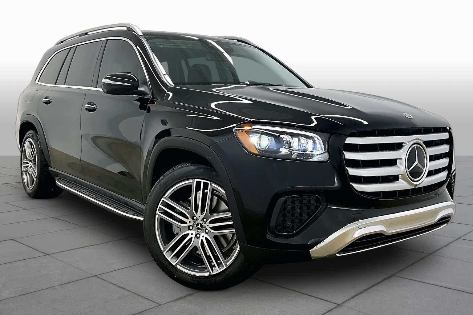 New 2026 Mercedes-Benz GLS 450 4MATIC image 2