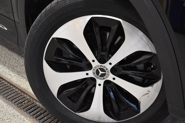 Used 2025 Mercedes-Benz GLB 250 4MATIC image 29