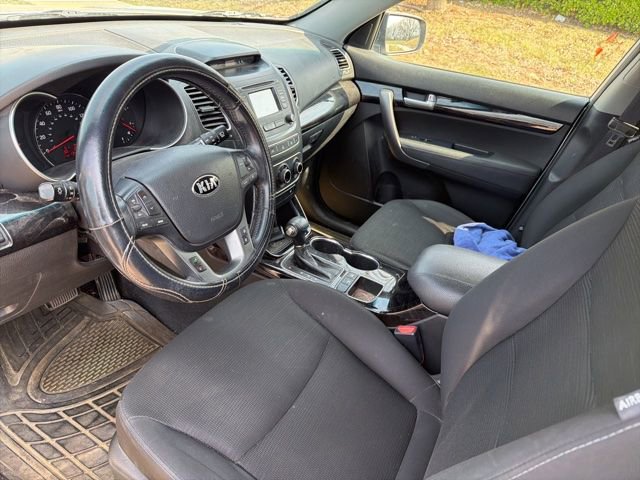 Used 2015 Kia Sorento LX image 11
