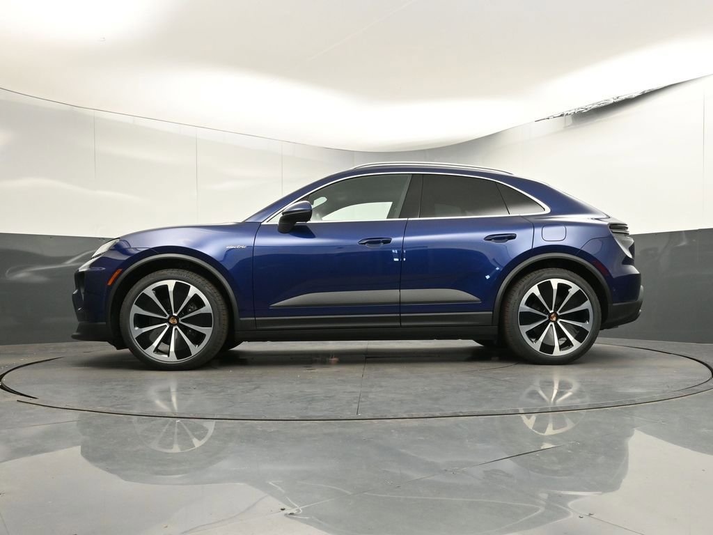 New 2025 Porsche Macan Electric RWD image 33