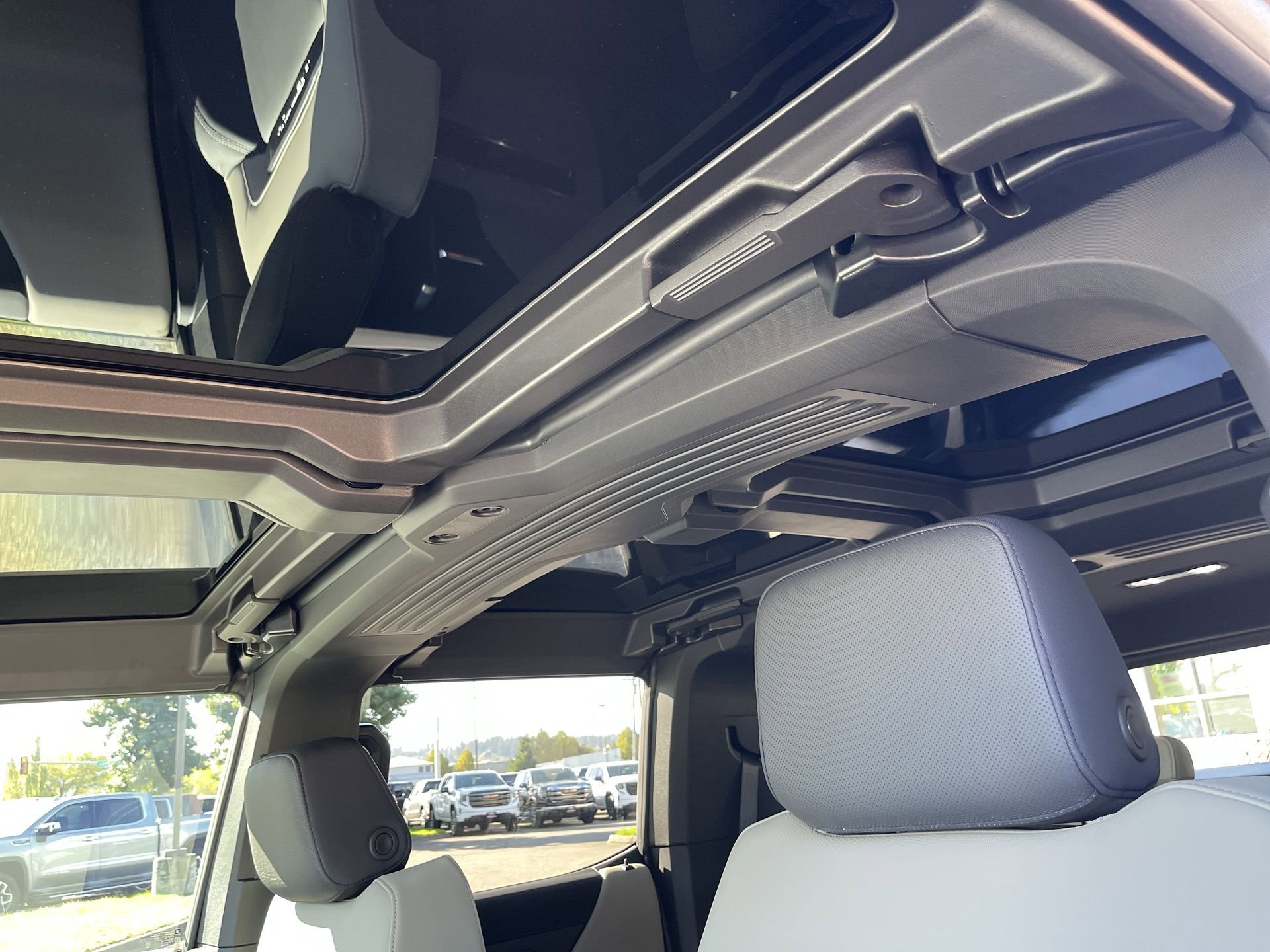 New 2026 GMC Hummer EV SUV image 52