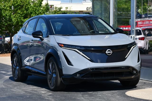 Used 2023 Nissan Ariya AWD/4WD image 6