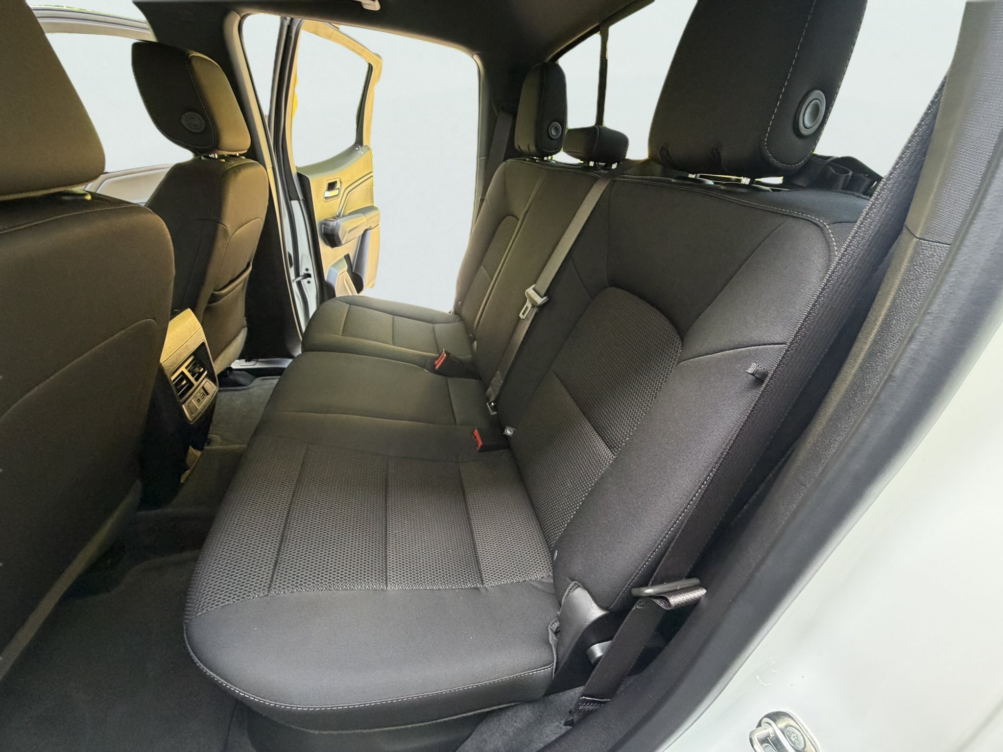 Used 2023 GMC Canyon Elevation w/ Convenience Package AWD/4WD image 8