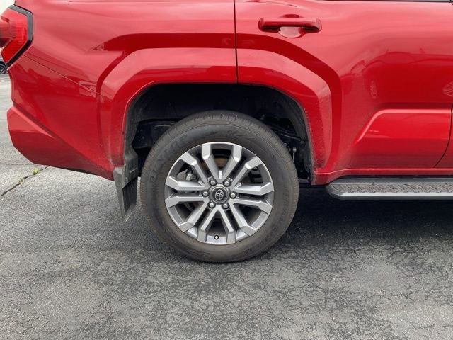 Used 2026 Toyota 4Runner Limited AWD/4WD image 9