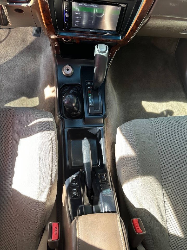 Used 1998 Toyota 4Runner Limited AWD/4WD image 38