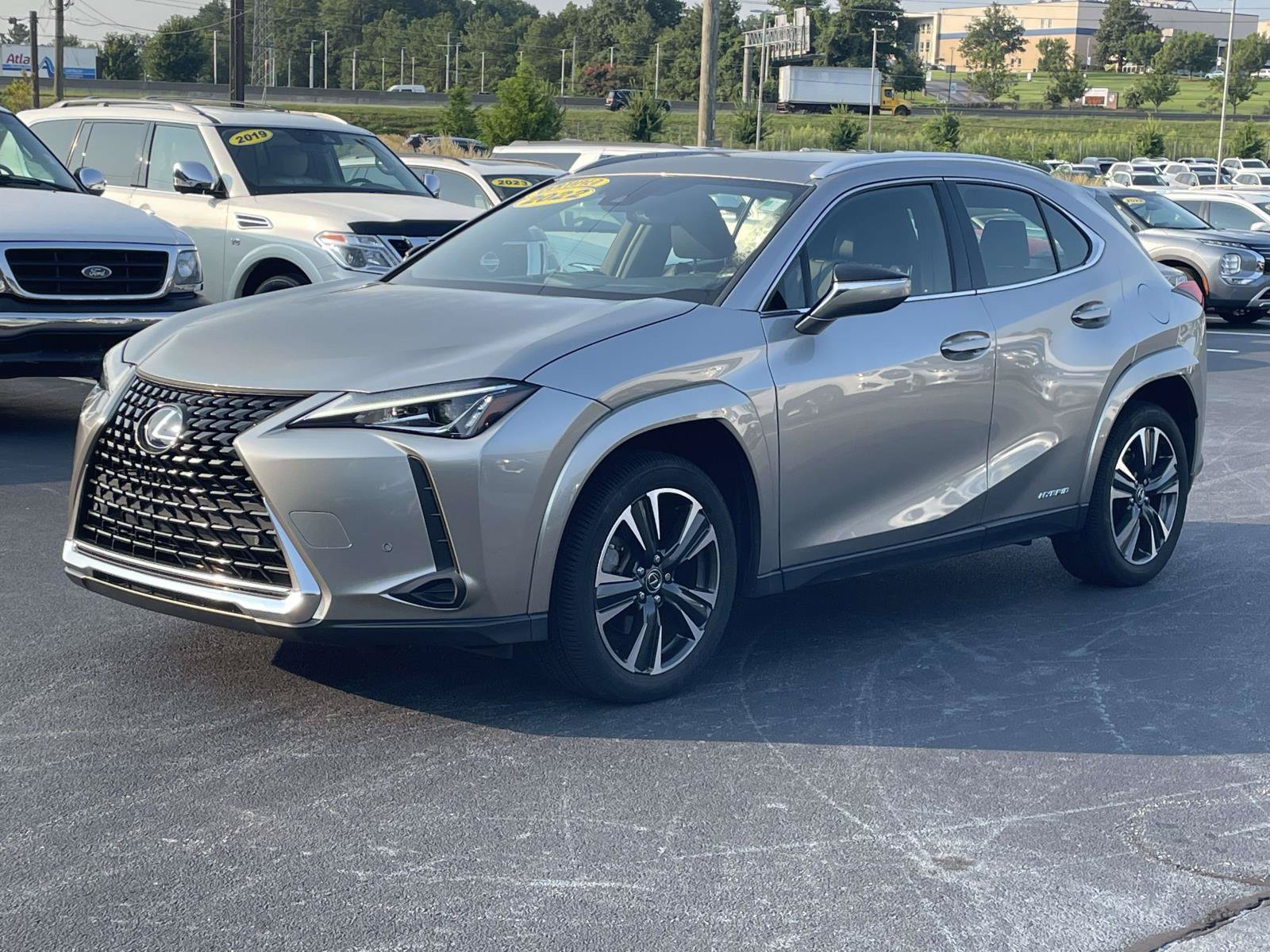 Used 2022 Lexus UX 250h w/ Premium Package AWD/4WD image 3