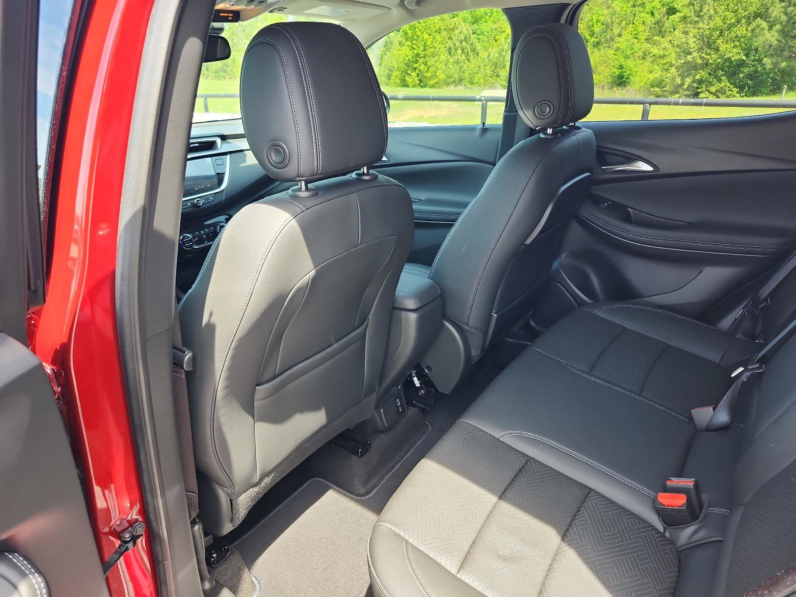 Certified 2023 Buick Encore GX Essence w/ Experience Buick Package image 11