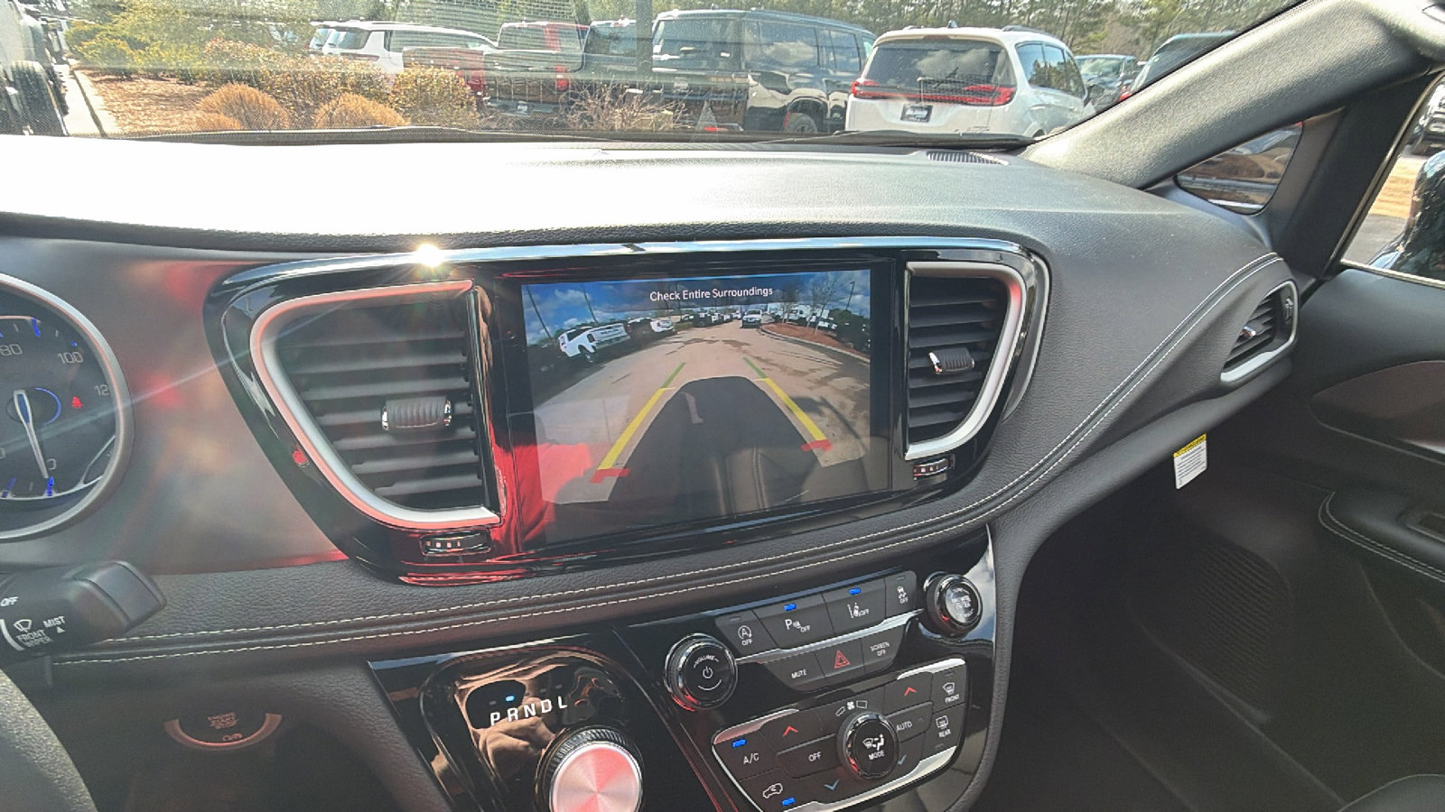 New 2026 Chrysler Pacifica Select image 26