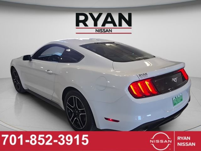Used 2023 Ford Mustang EcoBoost image 3