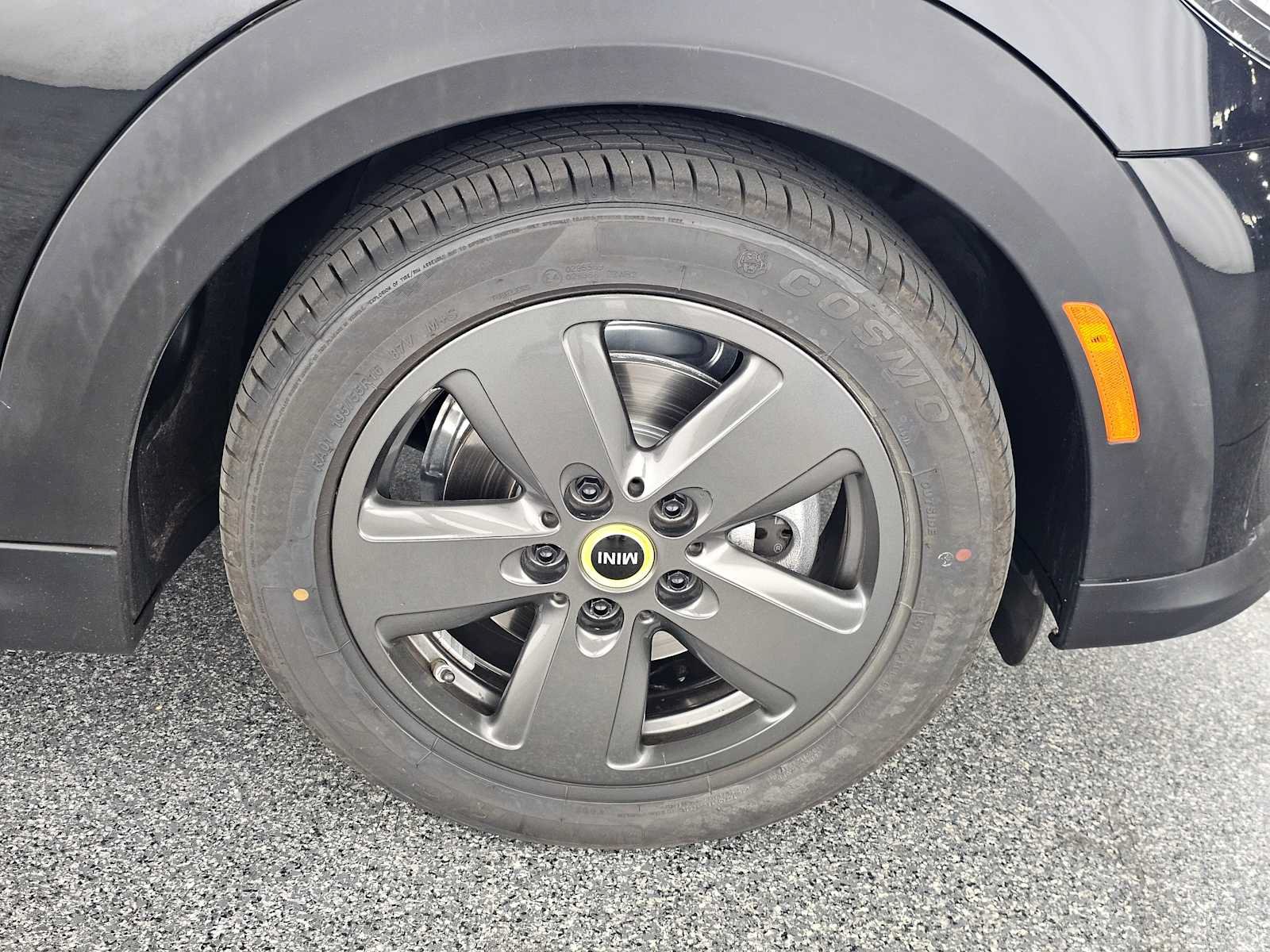 Used 2024 MINI Cooper SE FWD image 9