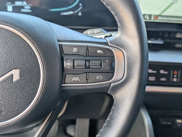 Used 2025 Kia Sportage EX FWD image 24