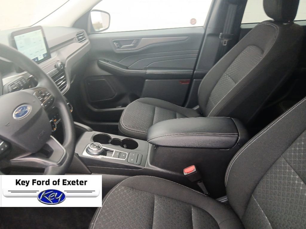 Used 2025 Ford Escape Active AWD/4WD image 21