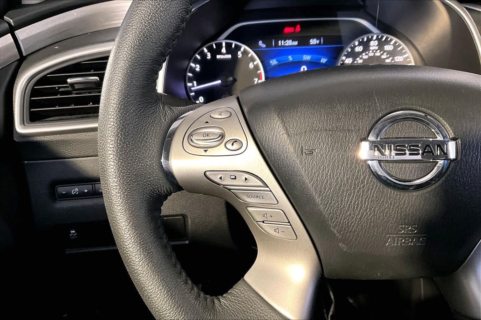 Used 2015 Nissan Murano SL AWD/4WD image 23