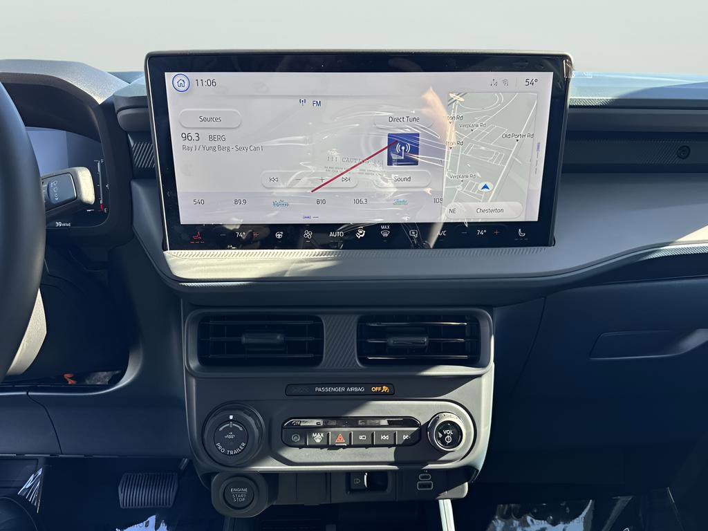 New 2025 Ford Maverick Lariat w/ Black Appearance Package image 12