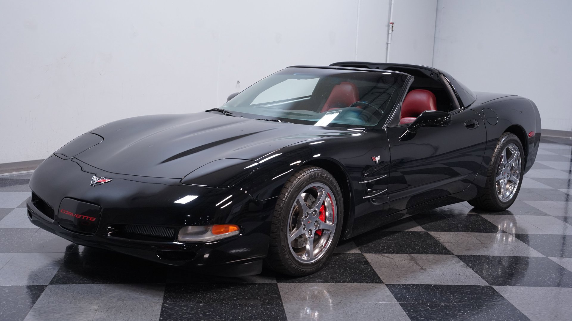Used 2000 Chevrolet Corvette Coupe image 5
