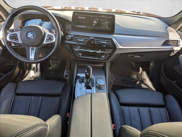 Certified 2023 BMW 530e xDrive w/ Premium Package image 19