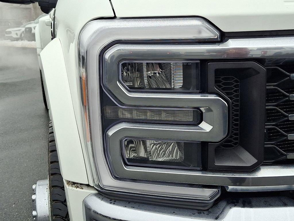 Used 2023 Ford F450 Lariat w/ Lariat Ultimate Package image 9