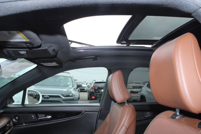 Used 2023 Lincoln Nautilus Reserve w/ Equipment Group 201A AWD/4WD image 30