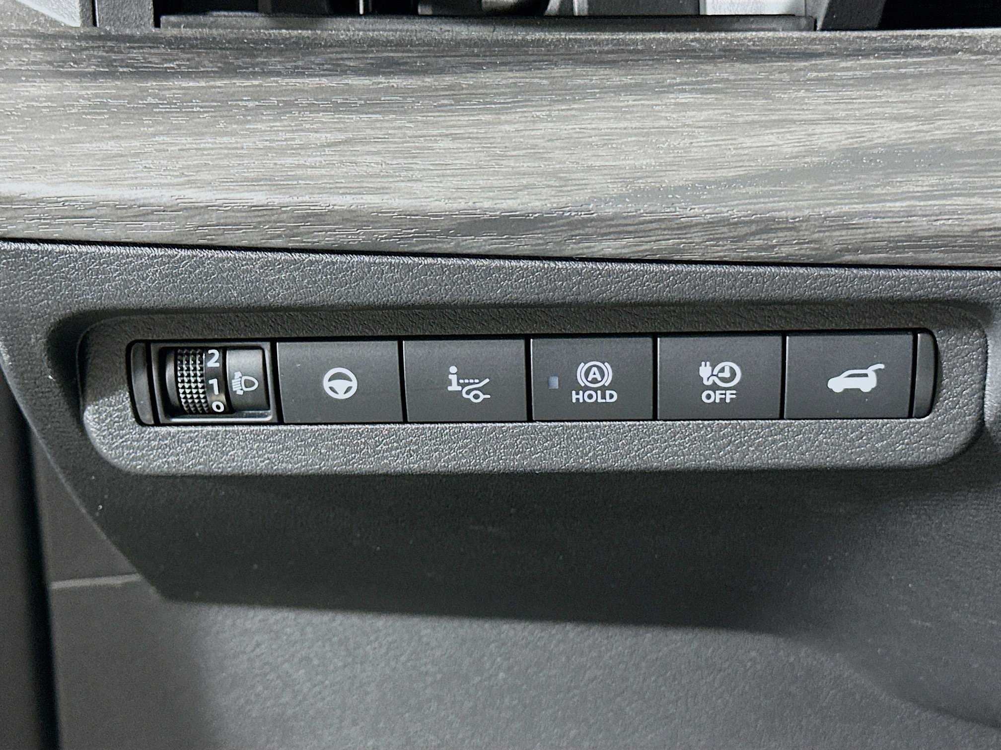 Used 2023 Nissan Ariya FWD image 17