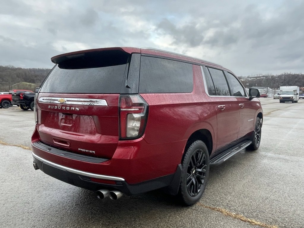 Certified 2021 Chevrolet Suburban Premier w/ Premium Package image 3