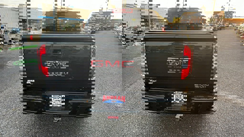 Used 2022 GMC Canyon Denali image 6