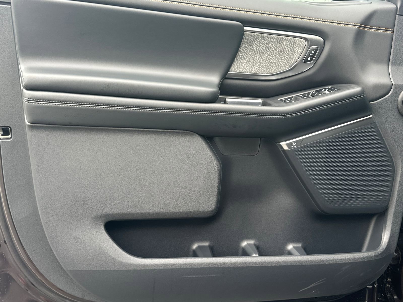 New 2026 Ford Expedition Tremor AWD/4WD image 11
