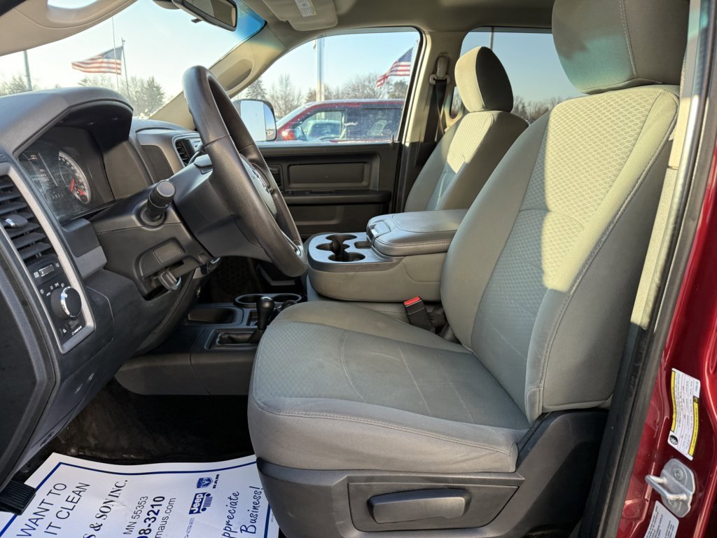 Used 2015 RAM 3500 Tradesman w/ Chrome Appearance Group image 25