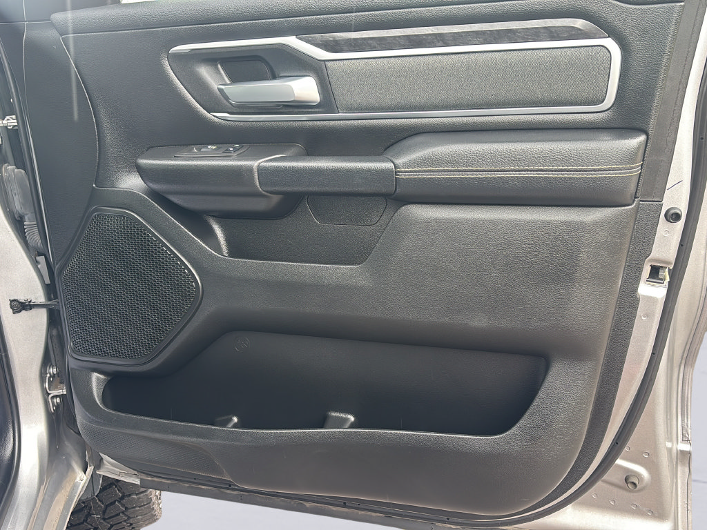 Used 2022 RAM 1500 Big Horn AWD/4WD image 9