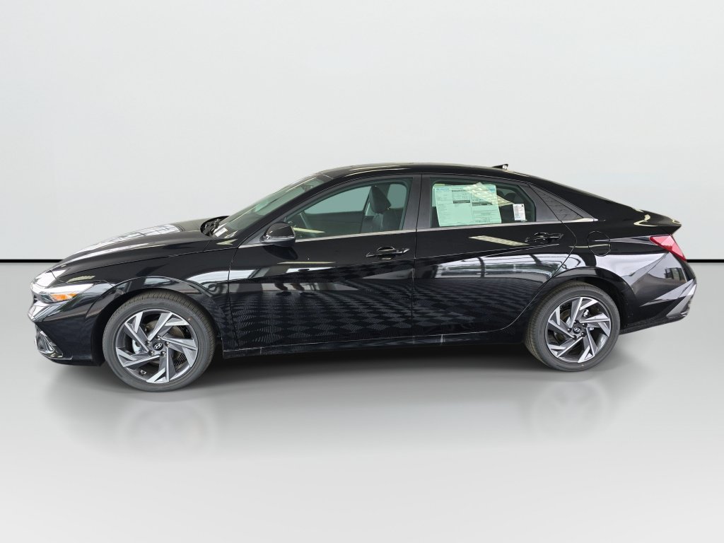 New 2026 Hyundai Elantra Limited FWD image 6