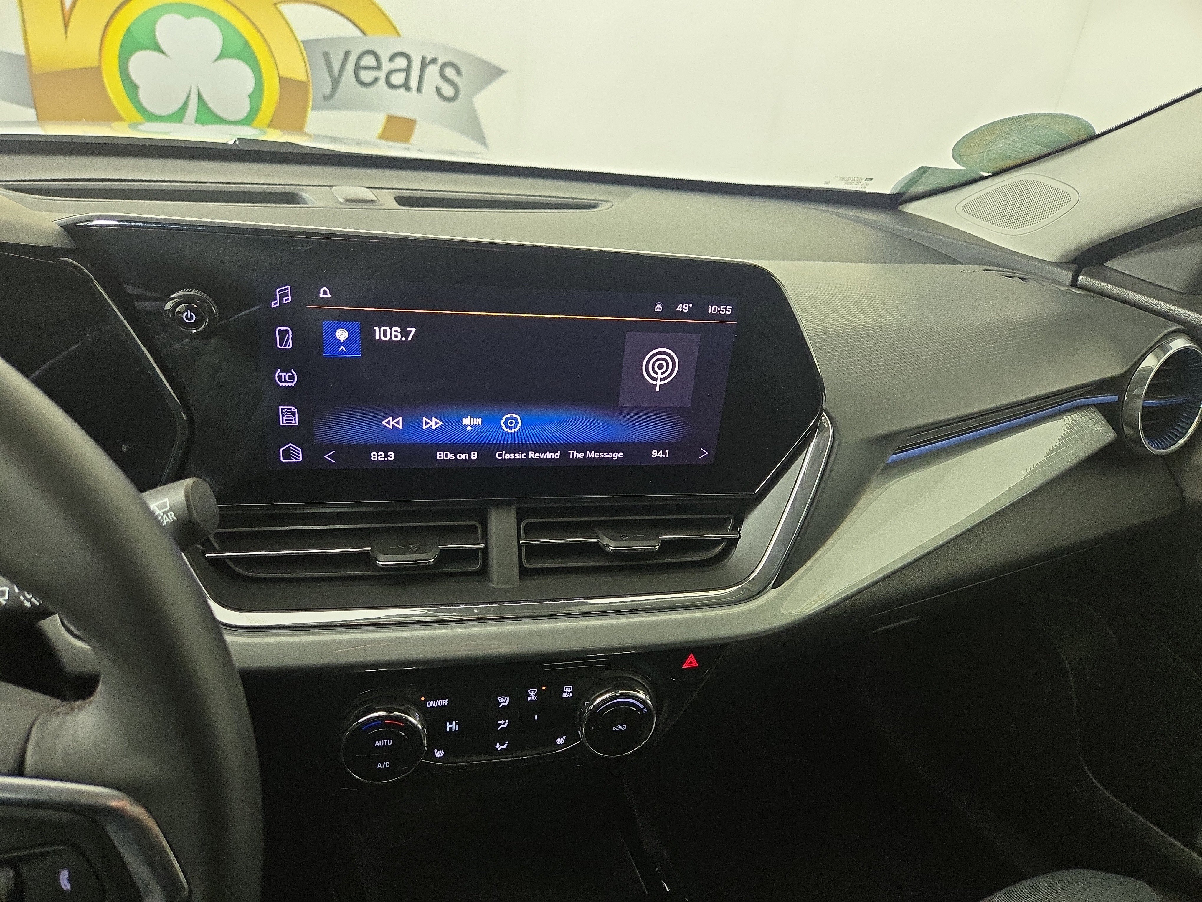 Used 2025 Chevrolet Trax LT w/ LT Convenience Package image 22