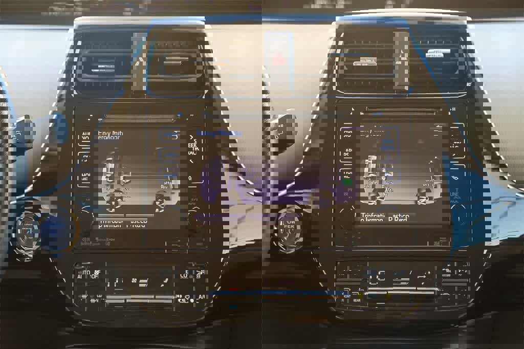 Used 2016 Toyota Prius Three image 11