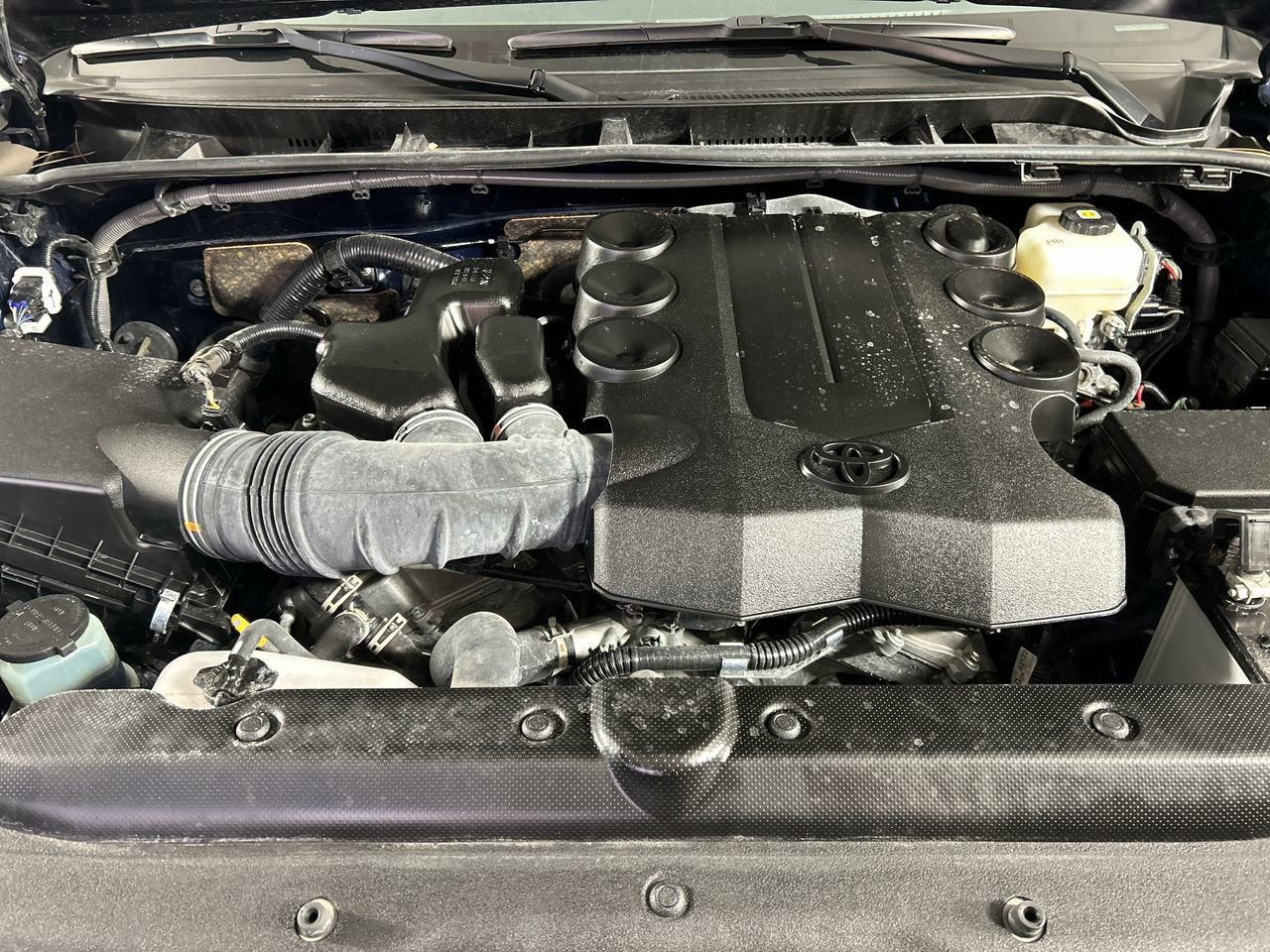 Used 2024 Toyota 4Runner TRD Off-Road Premium w/ Off Road Premium Plus Package AWD/4WD image 12