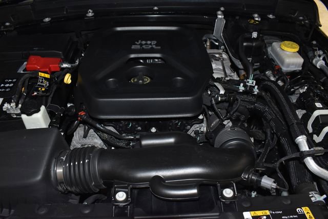 Used 2023 Jeep Wrangler Sahara w/ Cold Weather Group image 10