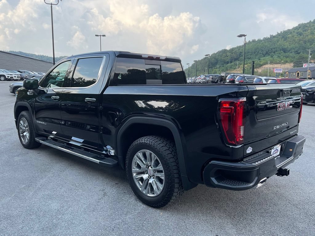 Used 2022 GMC Sierra 1500 Denali AWD/4WD image 4