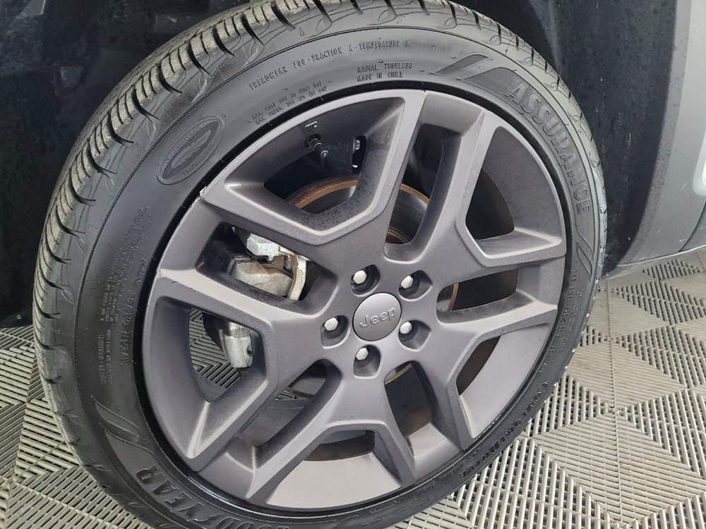 Used 2021 Jeep Renegade Latitude w/ Luxury Group II AWD/4WD image 31