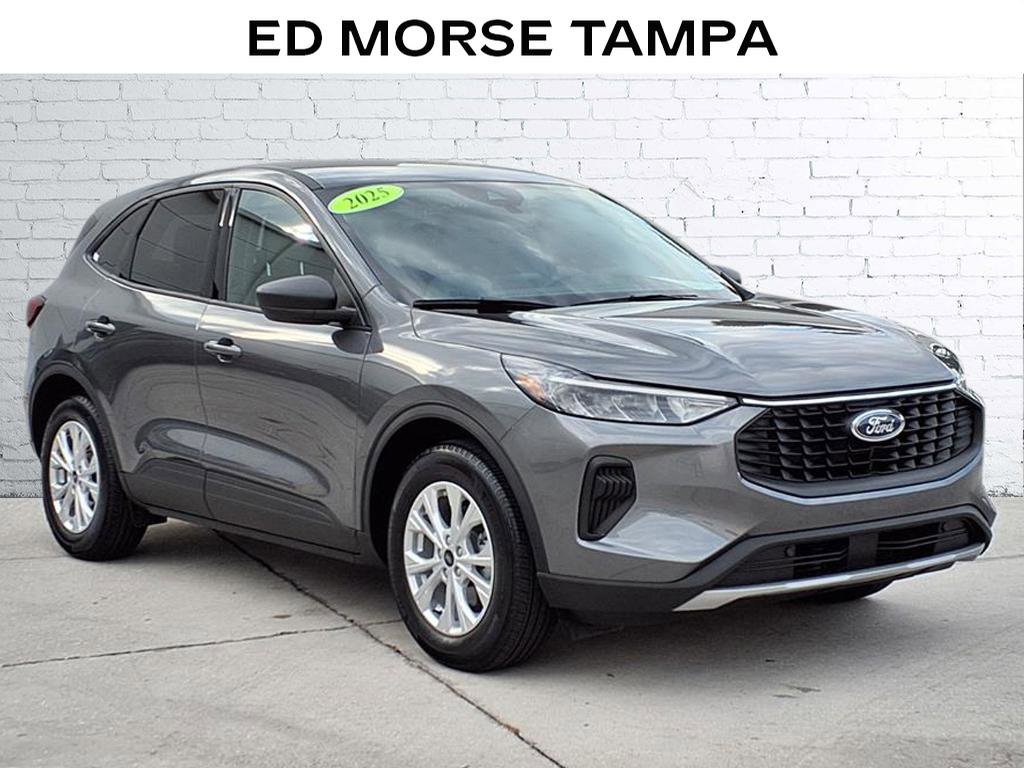 Used 2025 Ford Escape Active image 5
