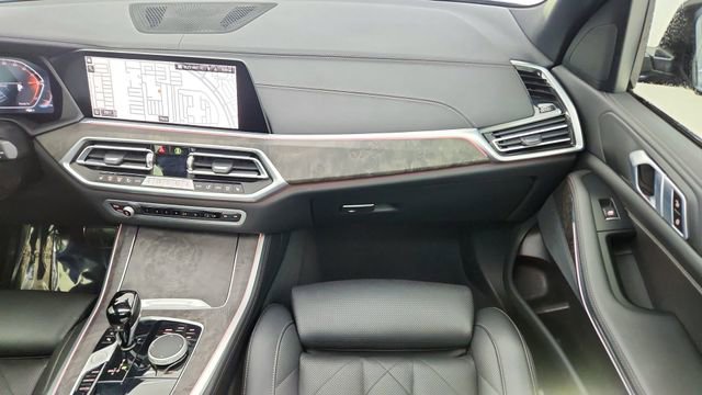 Used 2023 BMW X5 xDrive40i w/ M Sport Package image 39