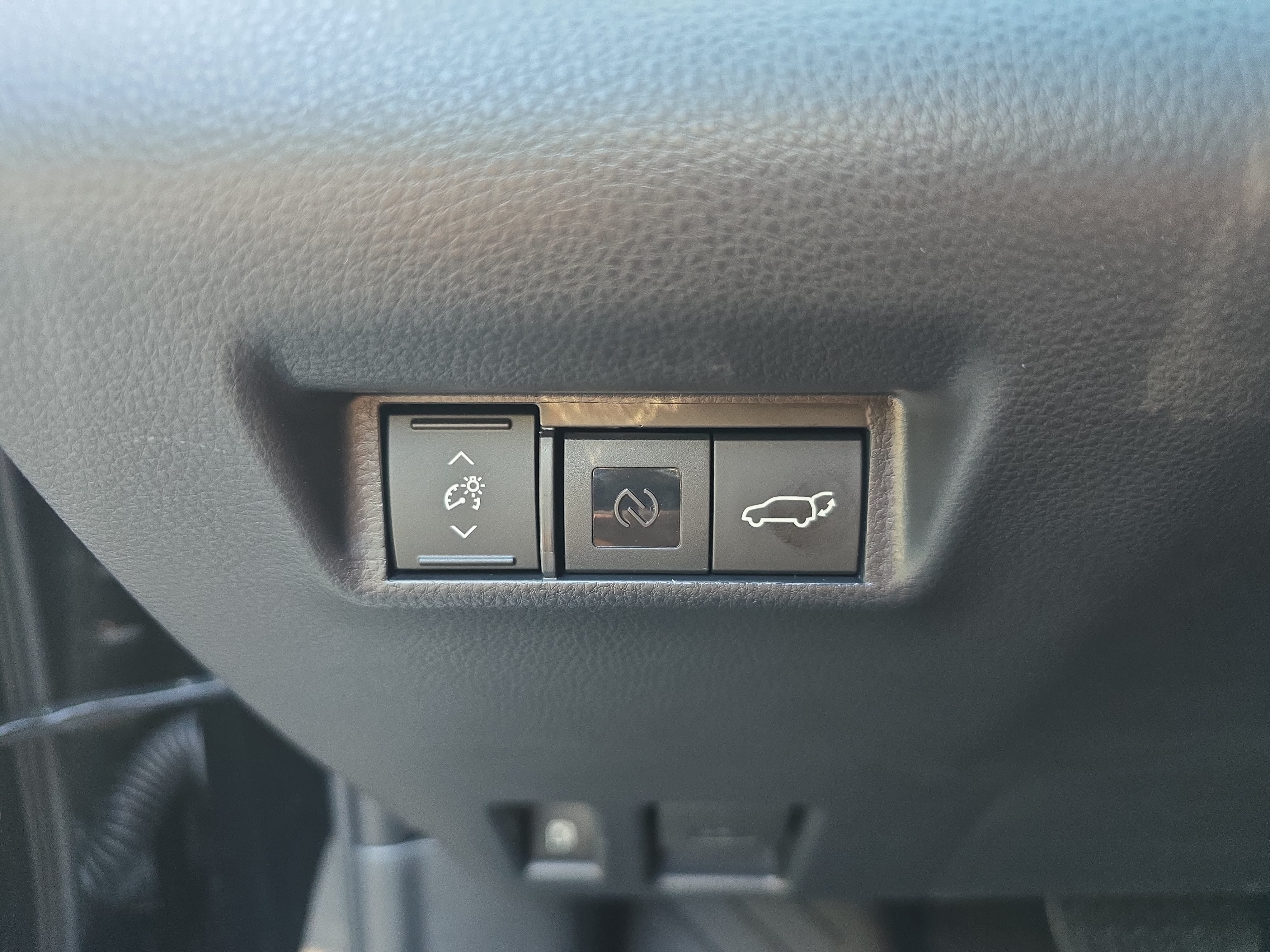 New 2026 Toyota RAV4 XSE AWD/4WD image 27