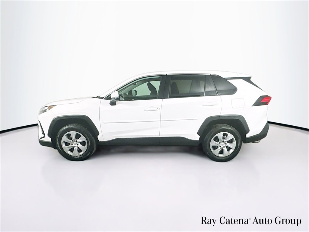Used 2023 Toyota RAV4 LE image 4