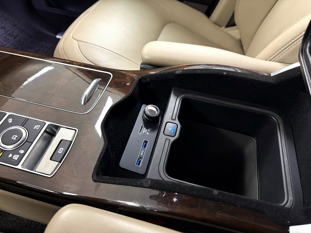 Used 2020 Land Rover Range Rover HSE image 21