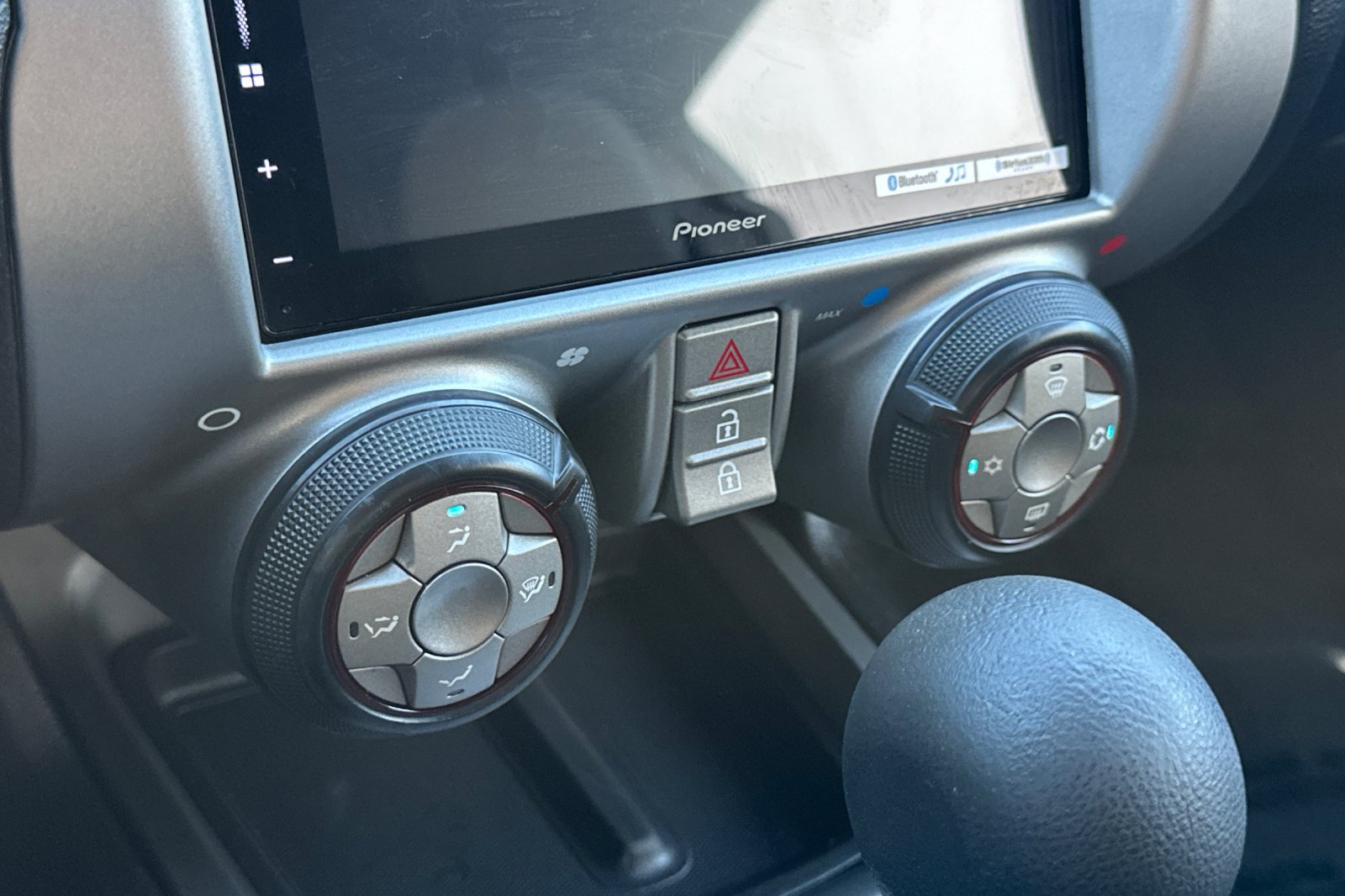 Used 2015 Chevrolet Camaro LS RWD image 26