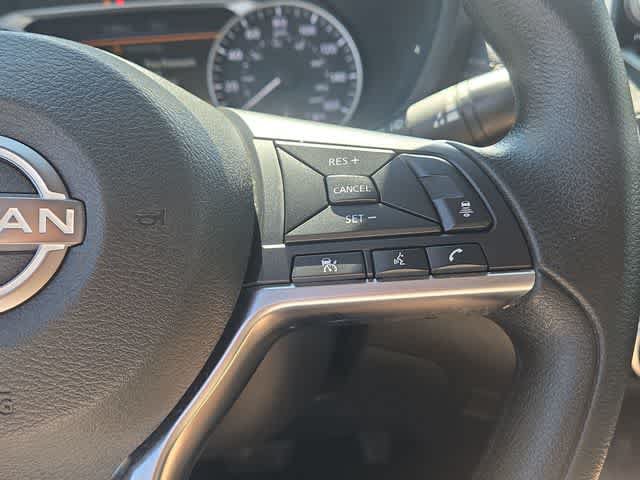 Used 2024 Nissan Sentra SV FWD image 24