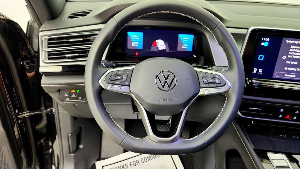 Used 2024 Volkswagen Atlas Cross Sport SE w/ Panoramic Sunroof Package FWD image 15