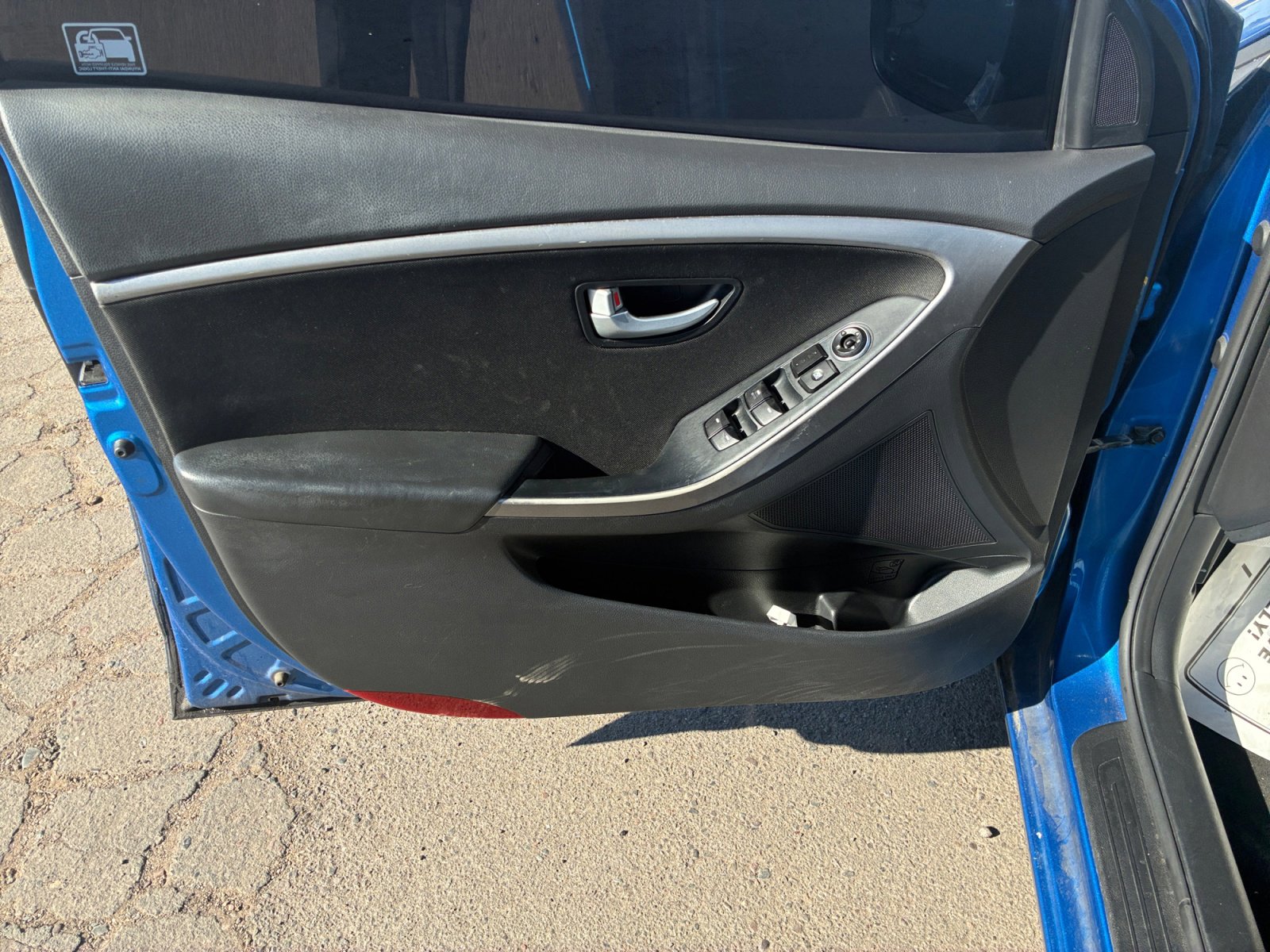 Used 2017 Hyundai Elantra GT image 27