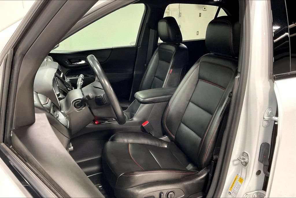 Used 2022 Chevrolet Equinox RS w/ RS Leather Package FWD image 31