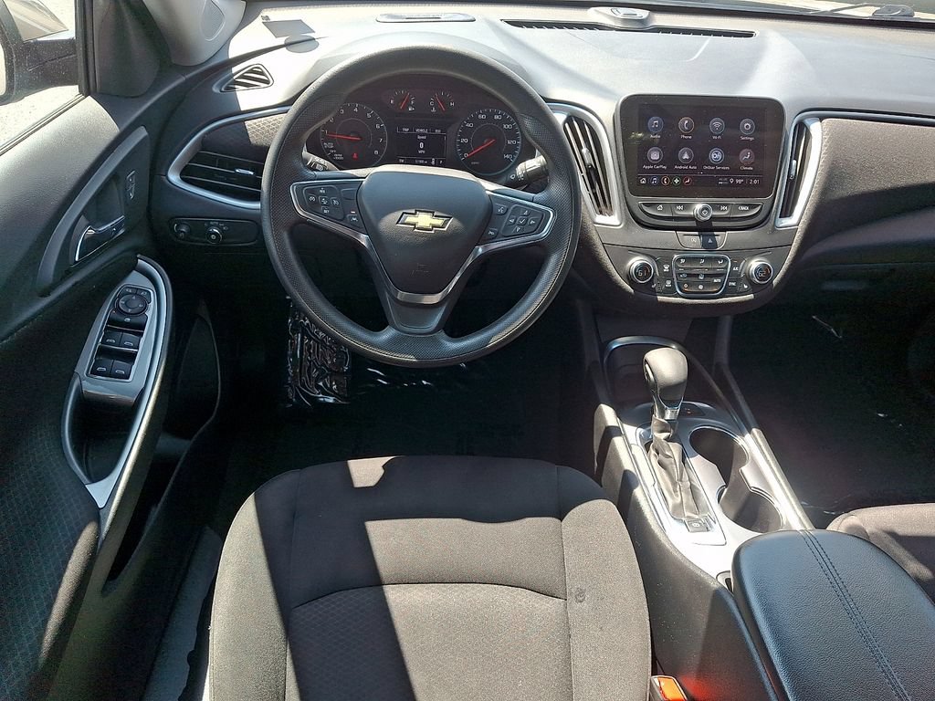 Used 2025 Chevrolet Malibu LT FWD image 11