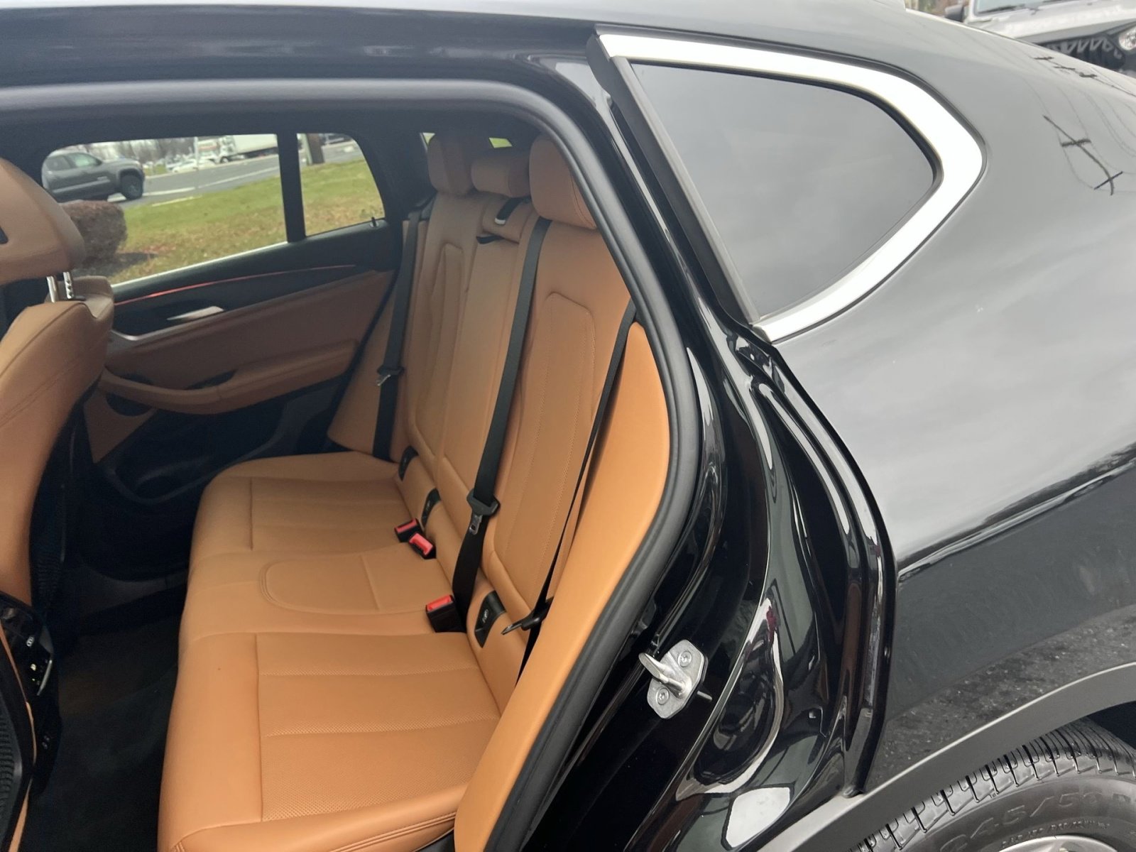 Used 2023 BMW X4 xDrive30i w/ Premium Package image 25