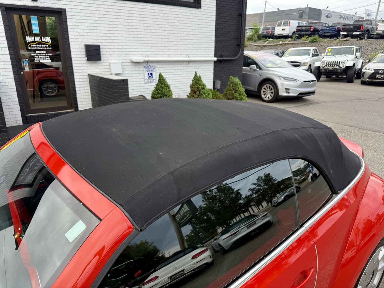 Used 2018 Volkswagen Beetle 2.0T SE image 14