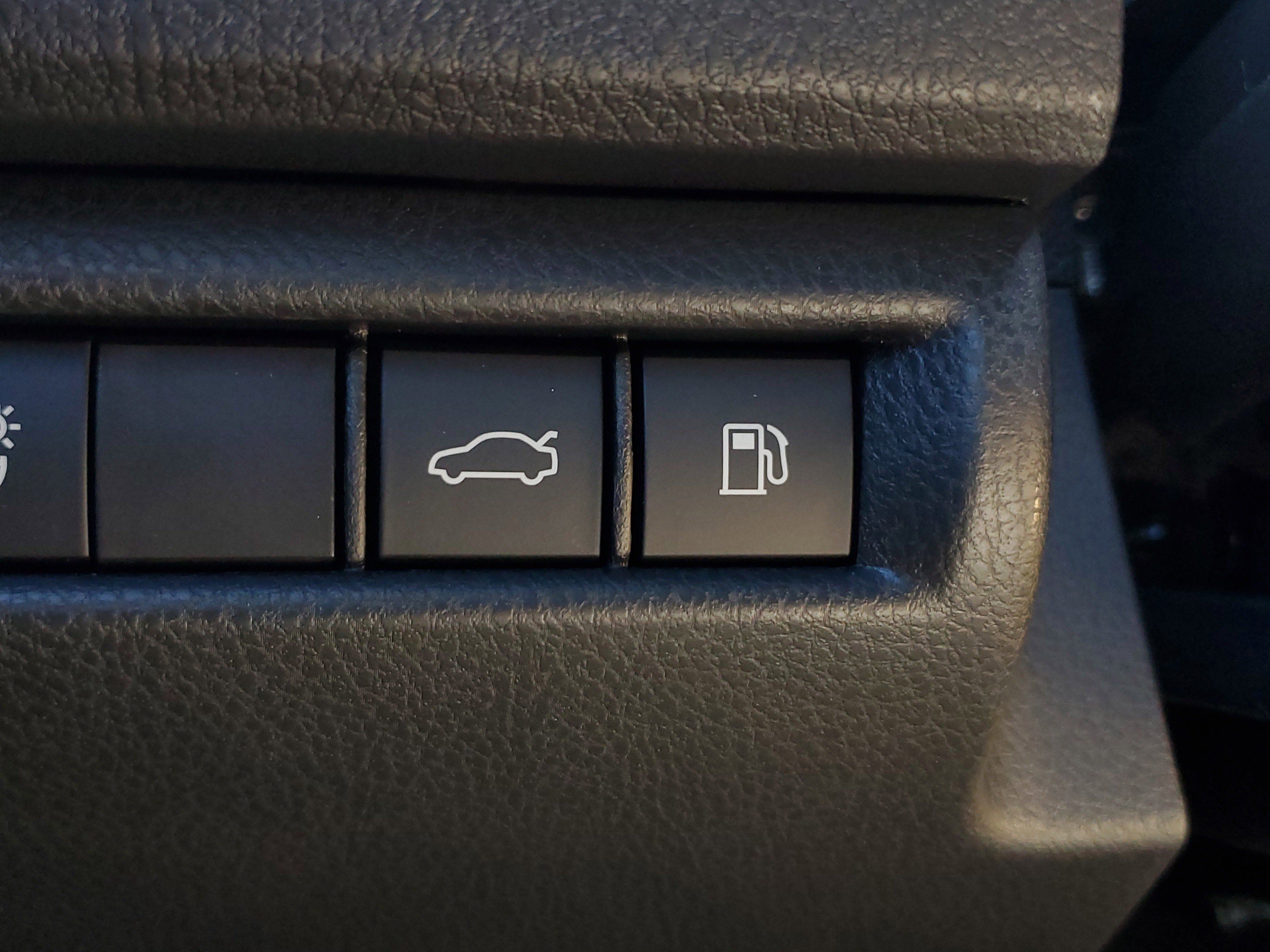 New 2026 Toyota Camry SE image 32